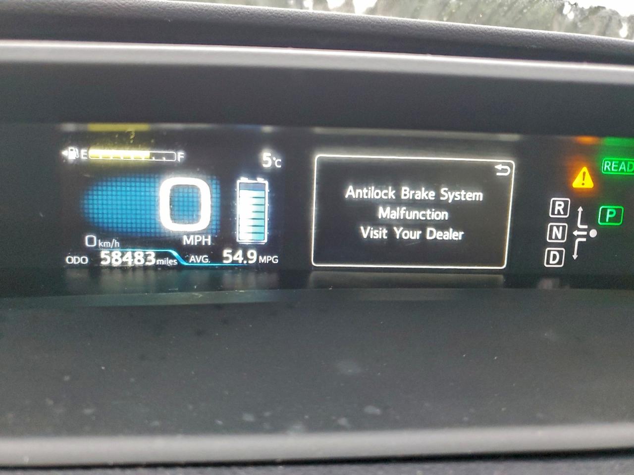 2018 TOYOTA PRIUS photo 9