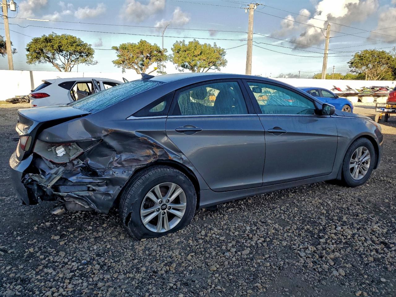 2013 HYUNDAI SONATA GLS photo 3