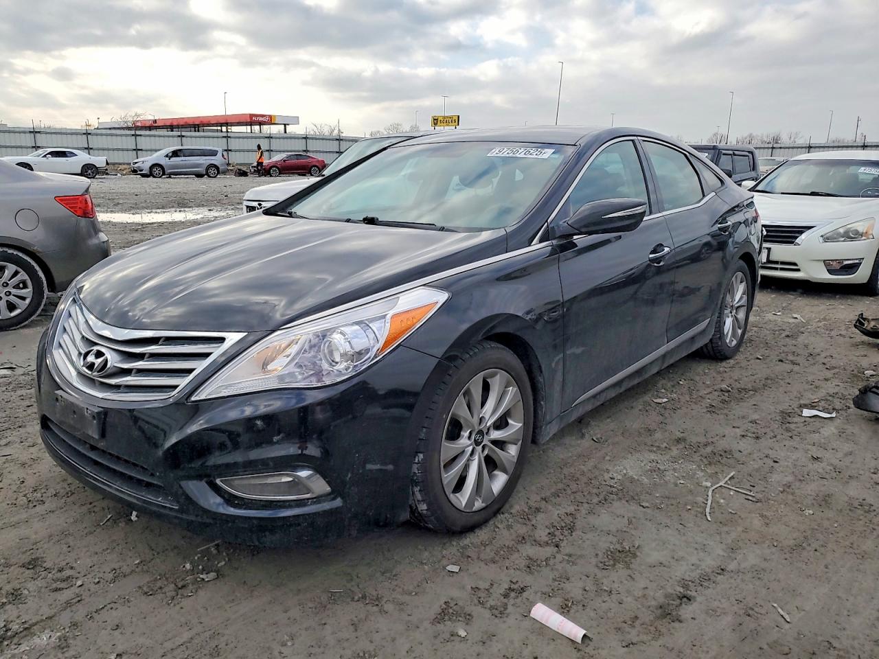 2013 HYUNDAI AZERA