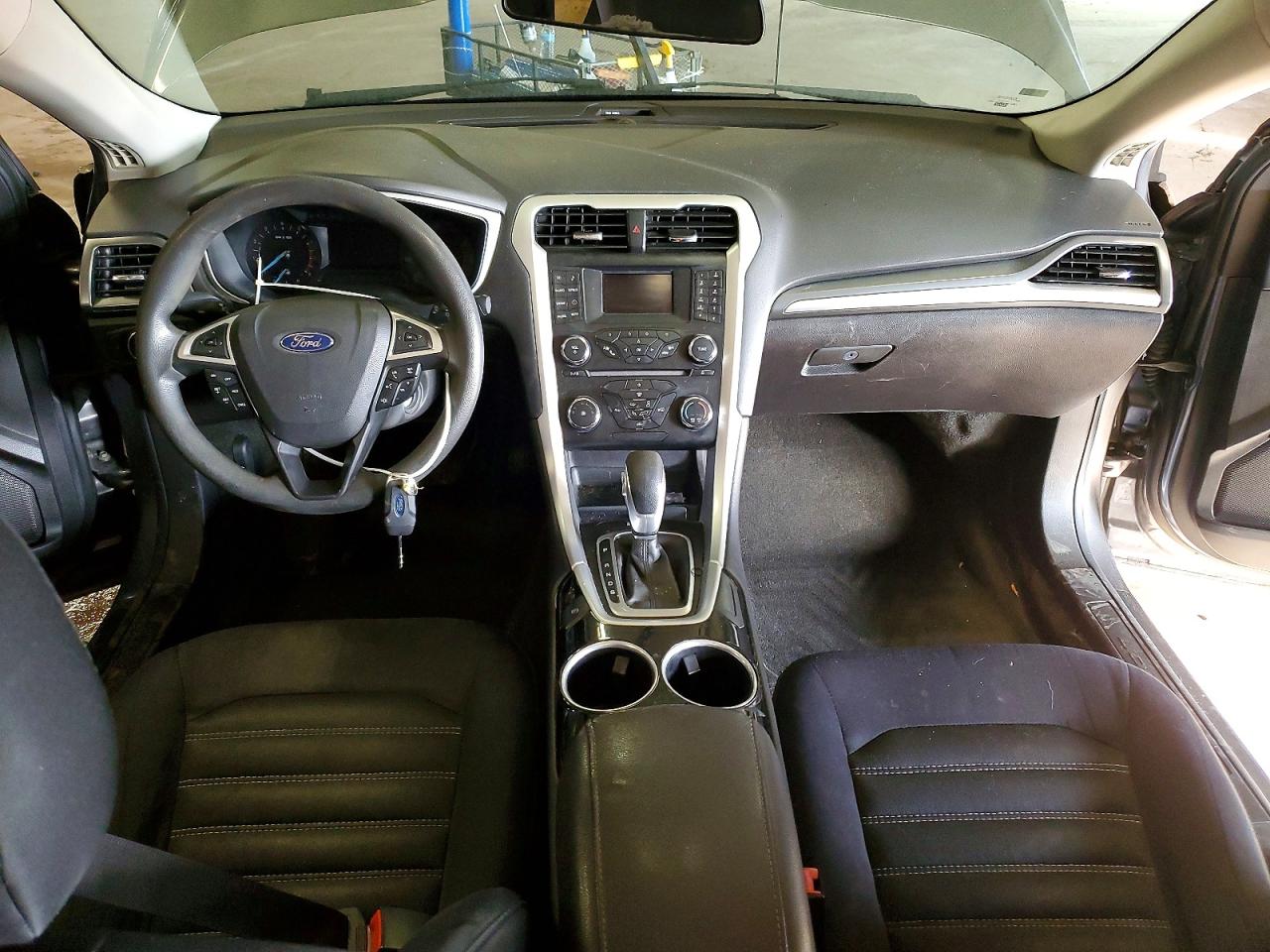 2014 FORD FUSION SE photo 8