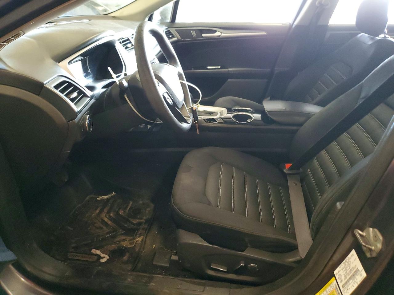 2014 FORD FUSION SE photo 7