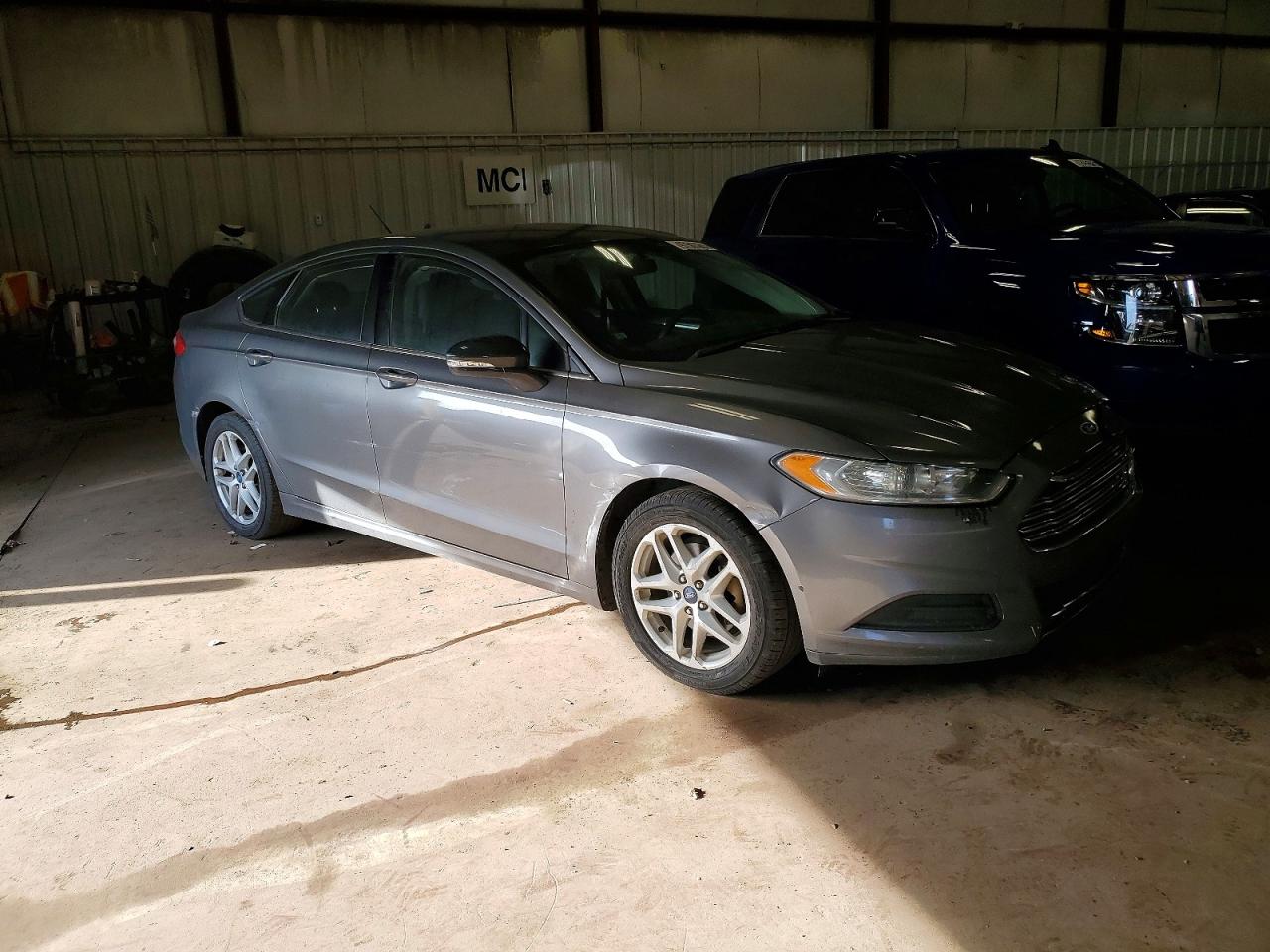 2014 FORD FUSION SE photo 4