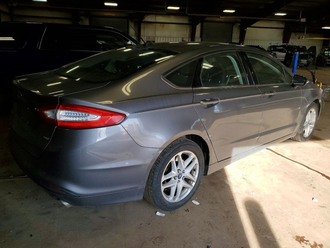 2014 FORD FUSION SE photo 3