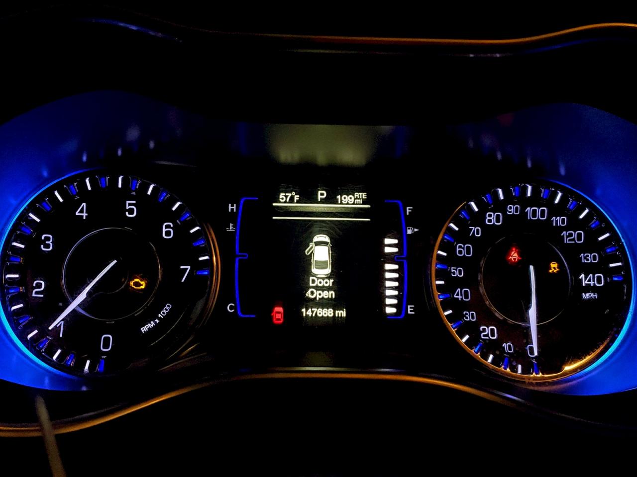 2016 CHRYSLER 200 LIMITED photo 9