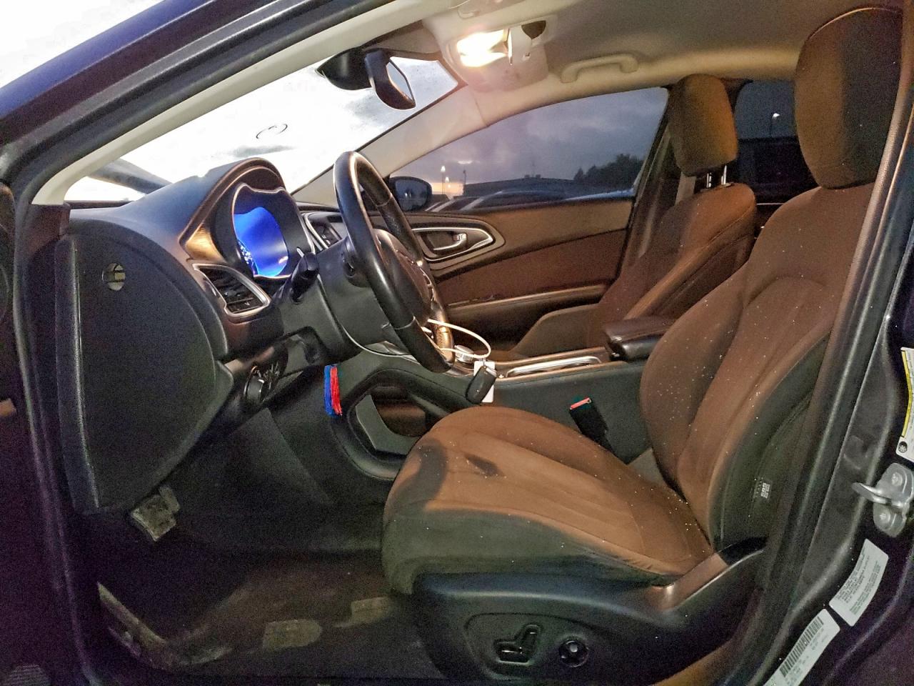 2016 CHRYSLER 200 LIMITED photo 7