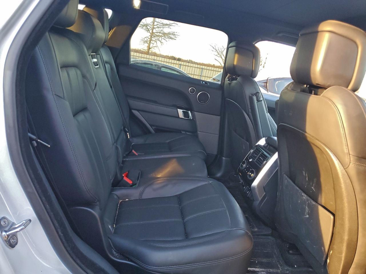 2021 LAND ROVER RANGE ROVER SPORT HSE SILVER EDITION photo 11