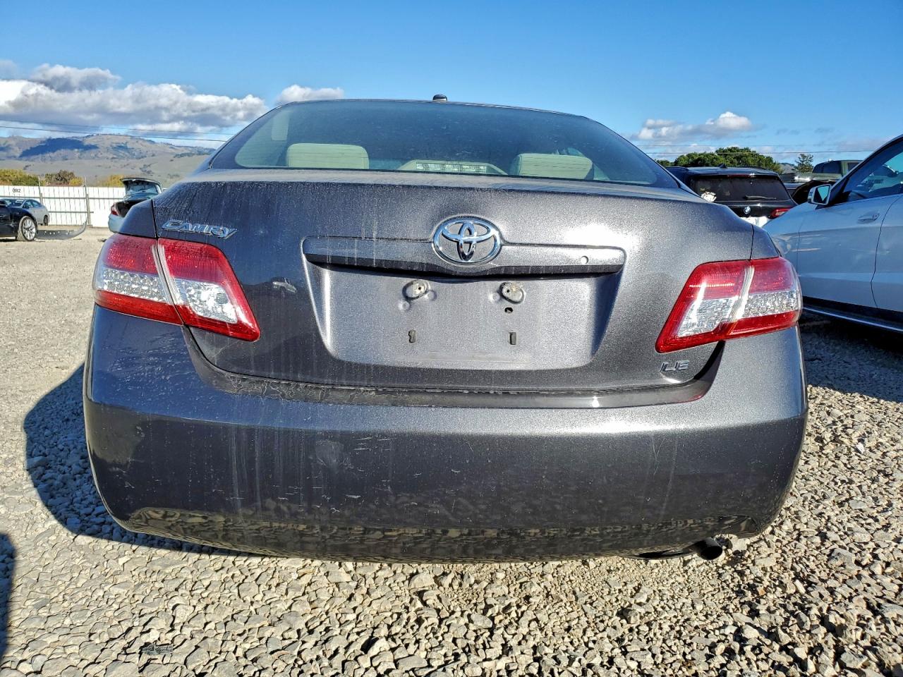 2011 TOYOTA CAMRY BASE photo 6