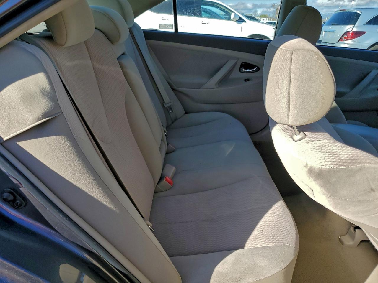 2011 TOYOTA CAMRY BASE photo 10