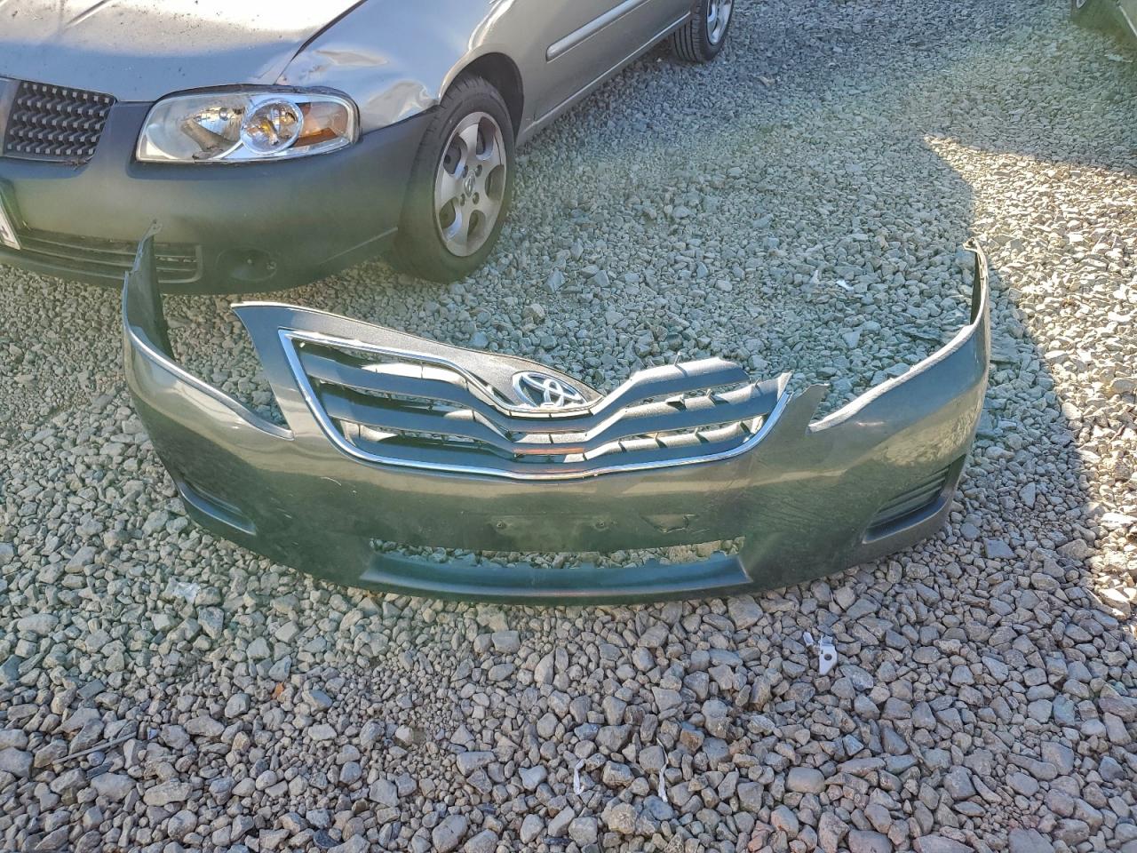 2011 TOYOTA CAMRY BASE photo 12