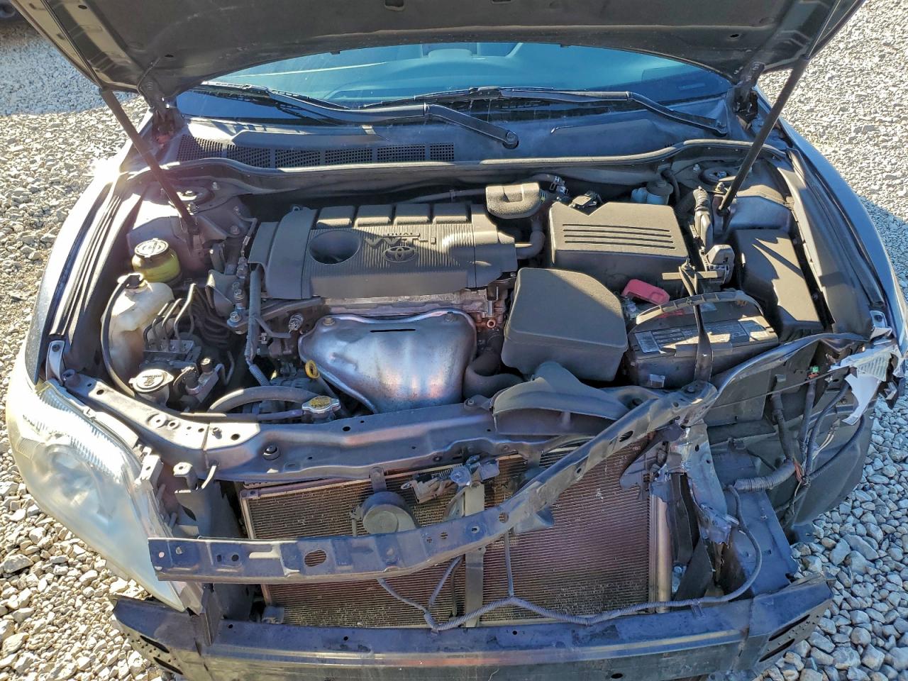 2011 TOYOTA CAMRY BASE photo 11
