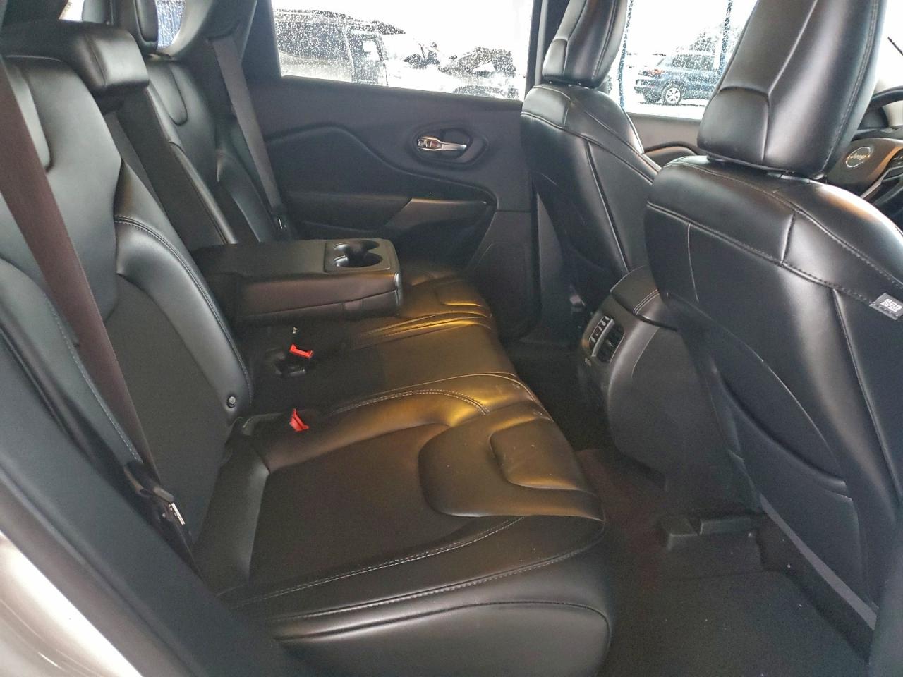 2019 JEEP CHEROKEE LATITUDE PLUS photo 10