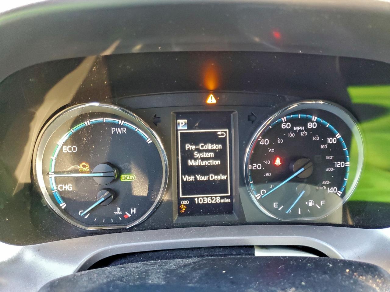 2018 TOYOTA RAV4 HV LE photo 17