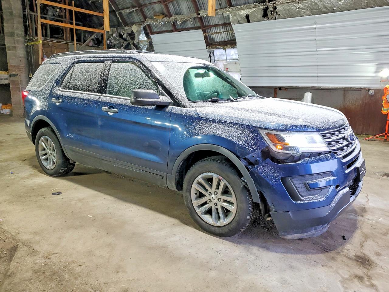 2016 FORD EXPLORER photo 4