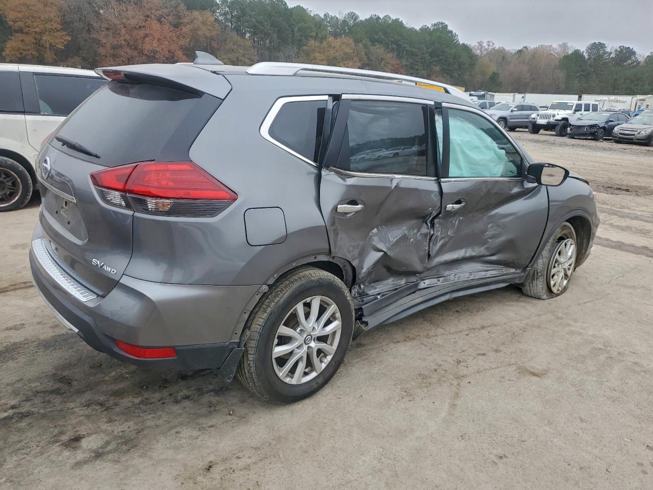 2017 NISSAN ROGUE S photo 3