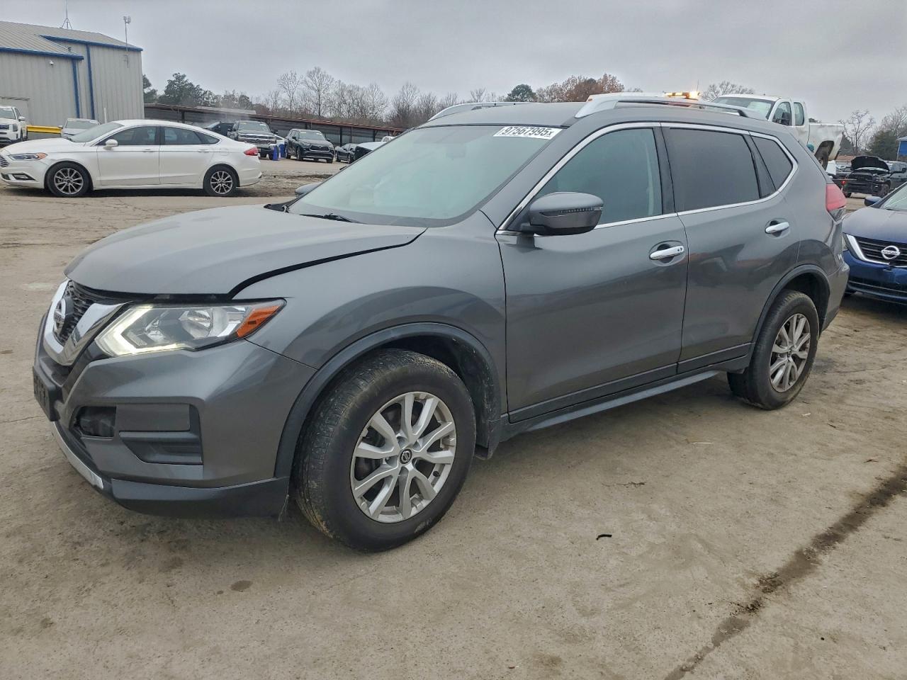 2017 NISSAN ROGUE