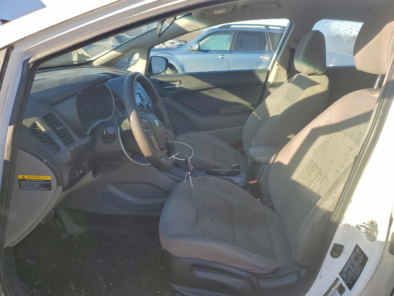 2015 KIA FORTE LX photo 7