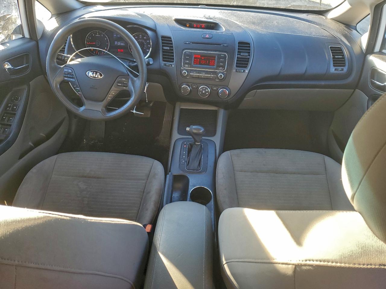 2015 KIA FORTE LX photo 8