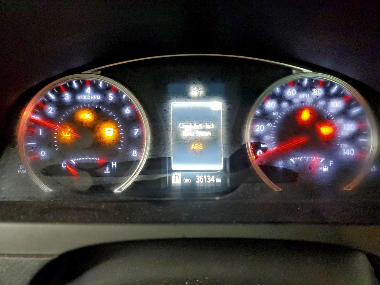 2017 TOYOTA CAMRY XSE photo 9