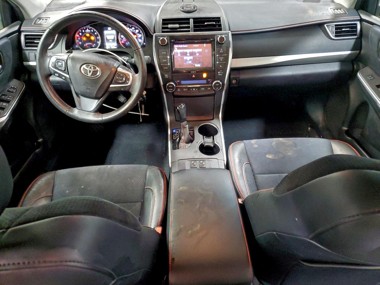 2017 TOYOTA CAMRY XSE photo 8