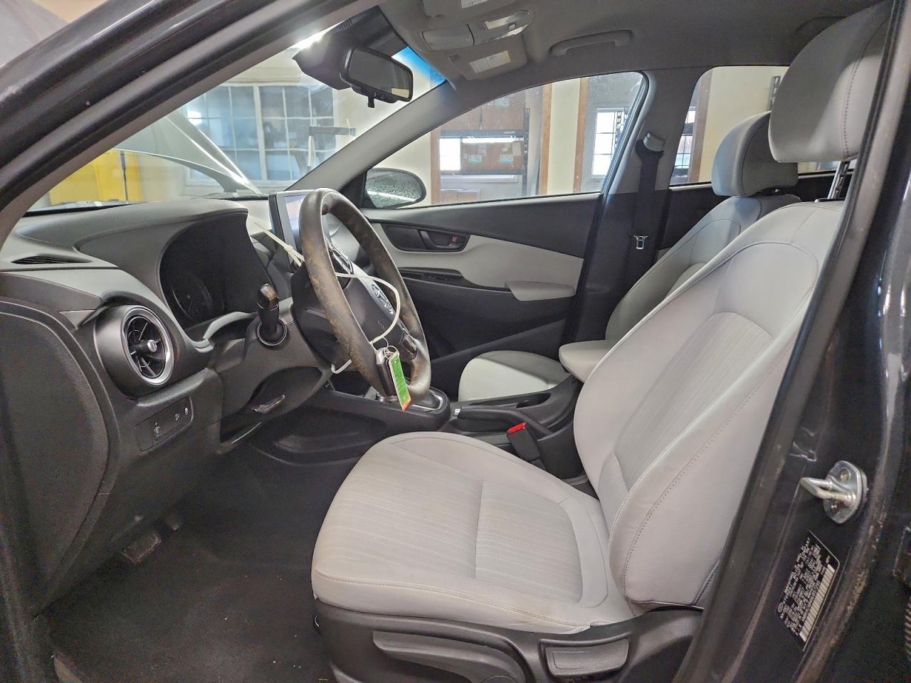 2022 HYUNDAI KONA SEL photo 7