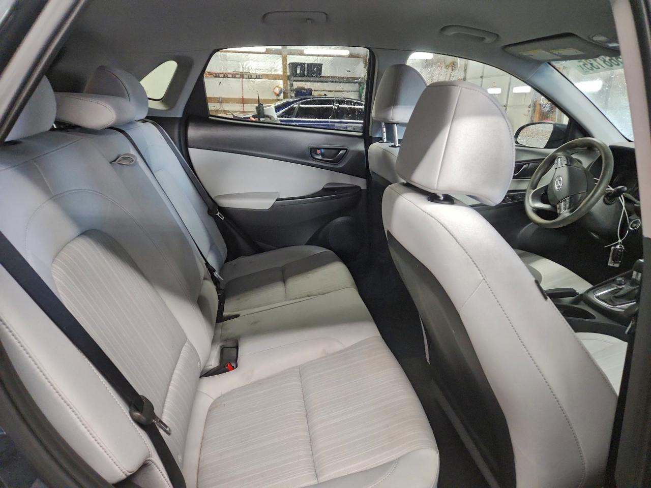 2022 HYUNDAI KONA SEL photo 10