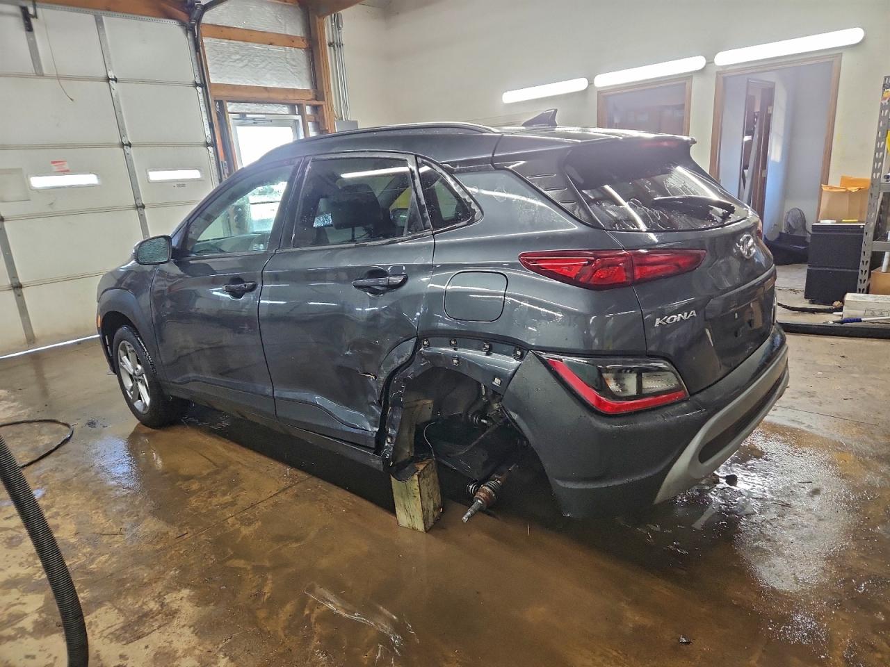 2022 HYUNDAI KONA SEL photo 2
