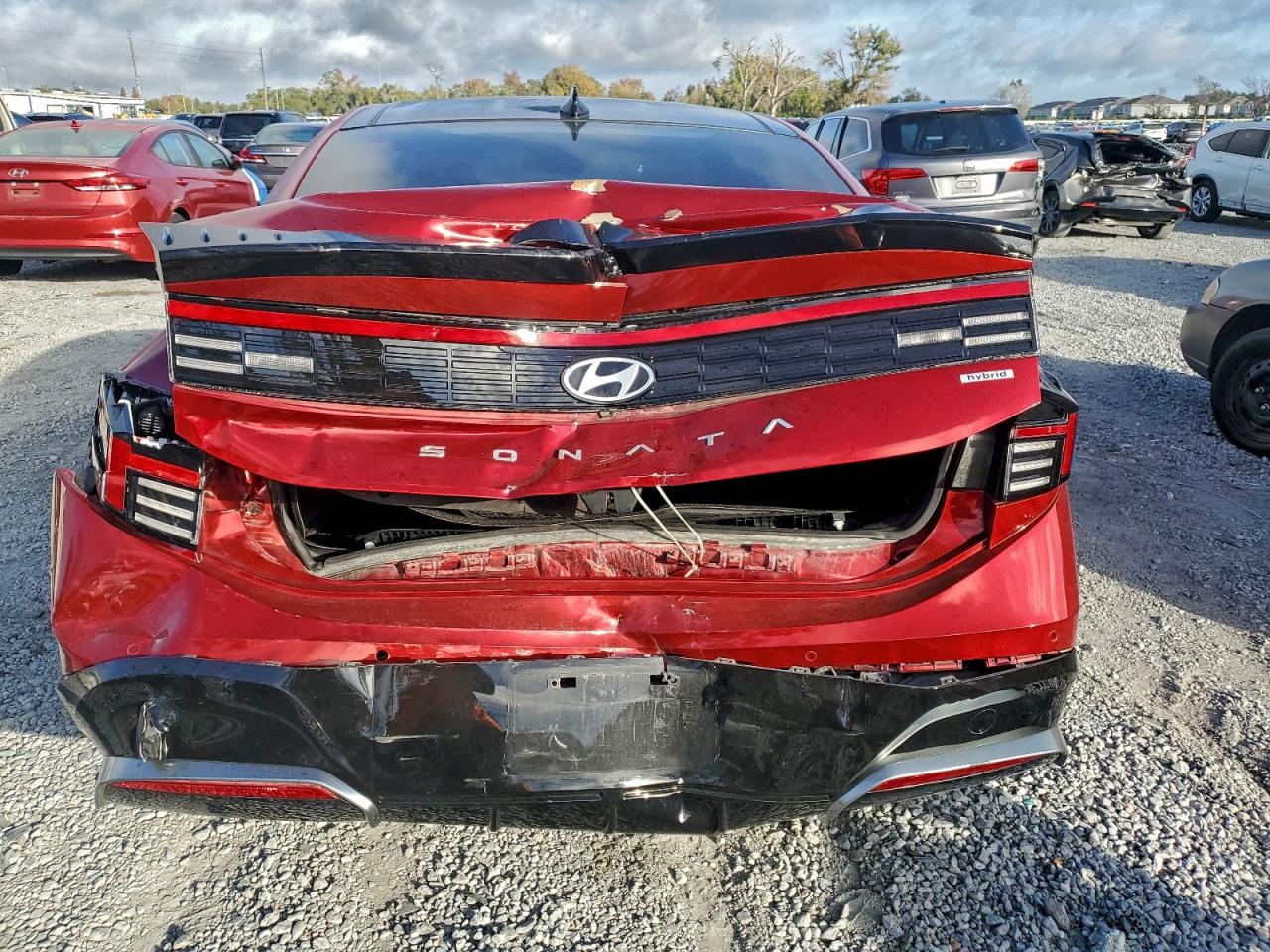2024 HYUNDAI SONATA HYBRID photo 6