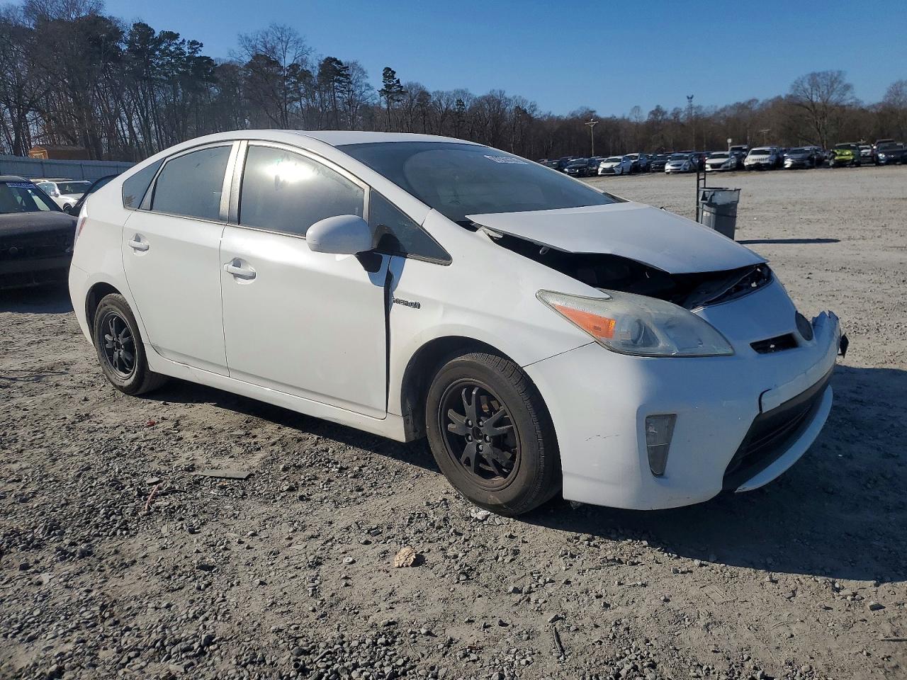2014 TOYOTA PRIUS photo 4