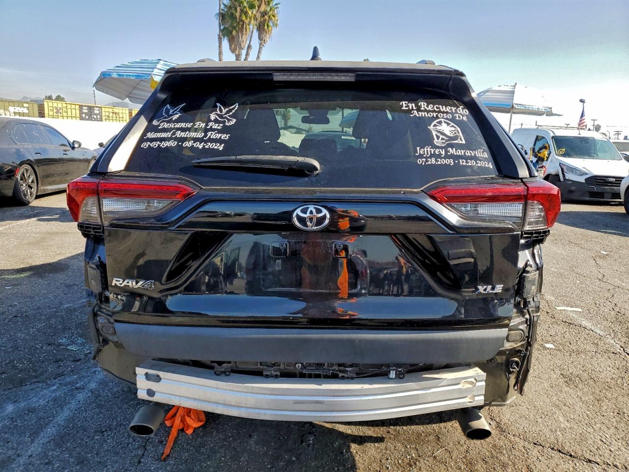 2021 TOYOTA RAV4 XLE photo 6