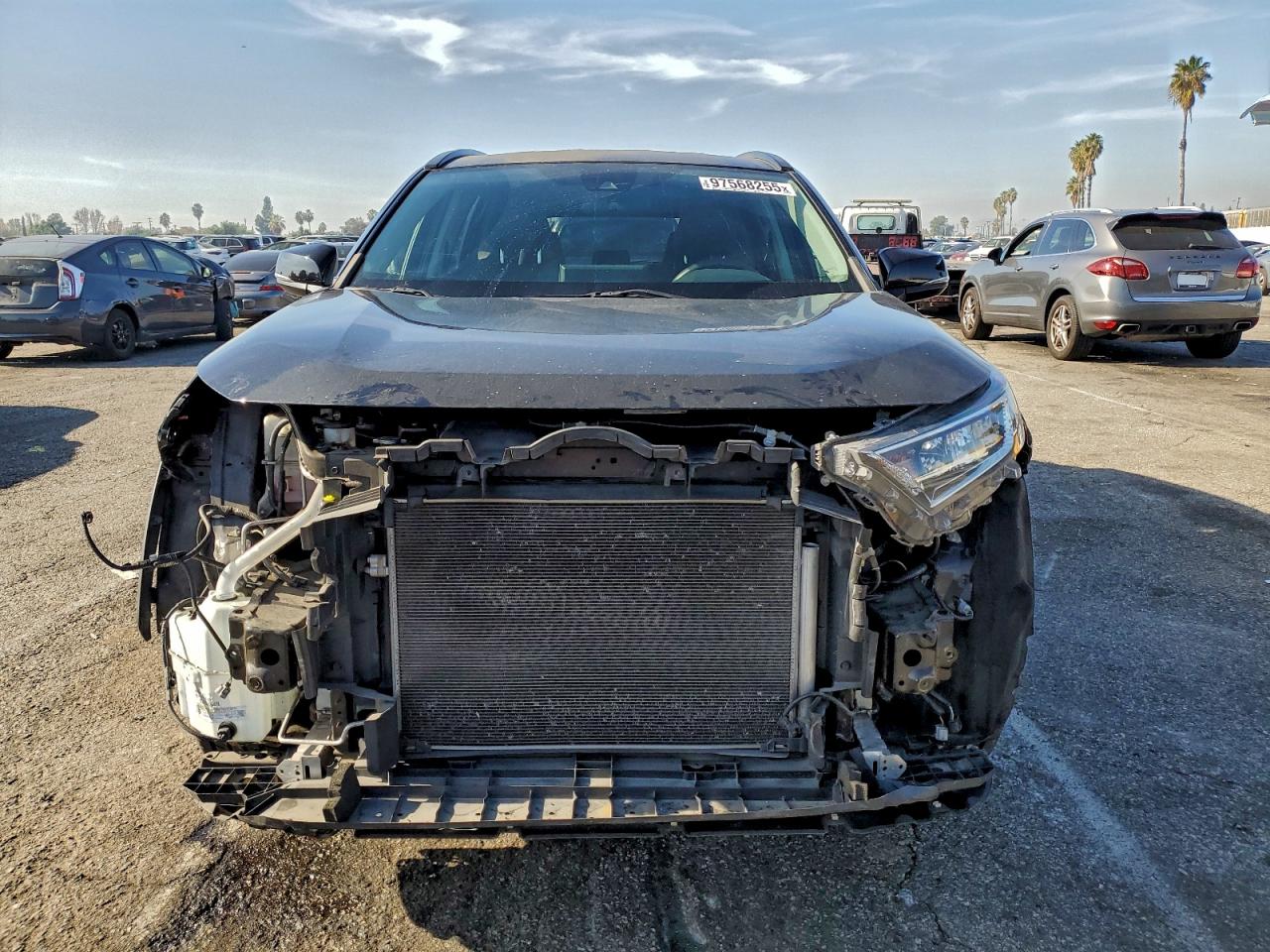 2021 TOYOTA RAV4 XLE photo 5