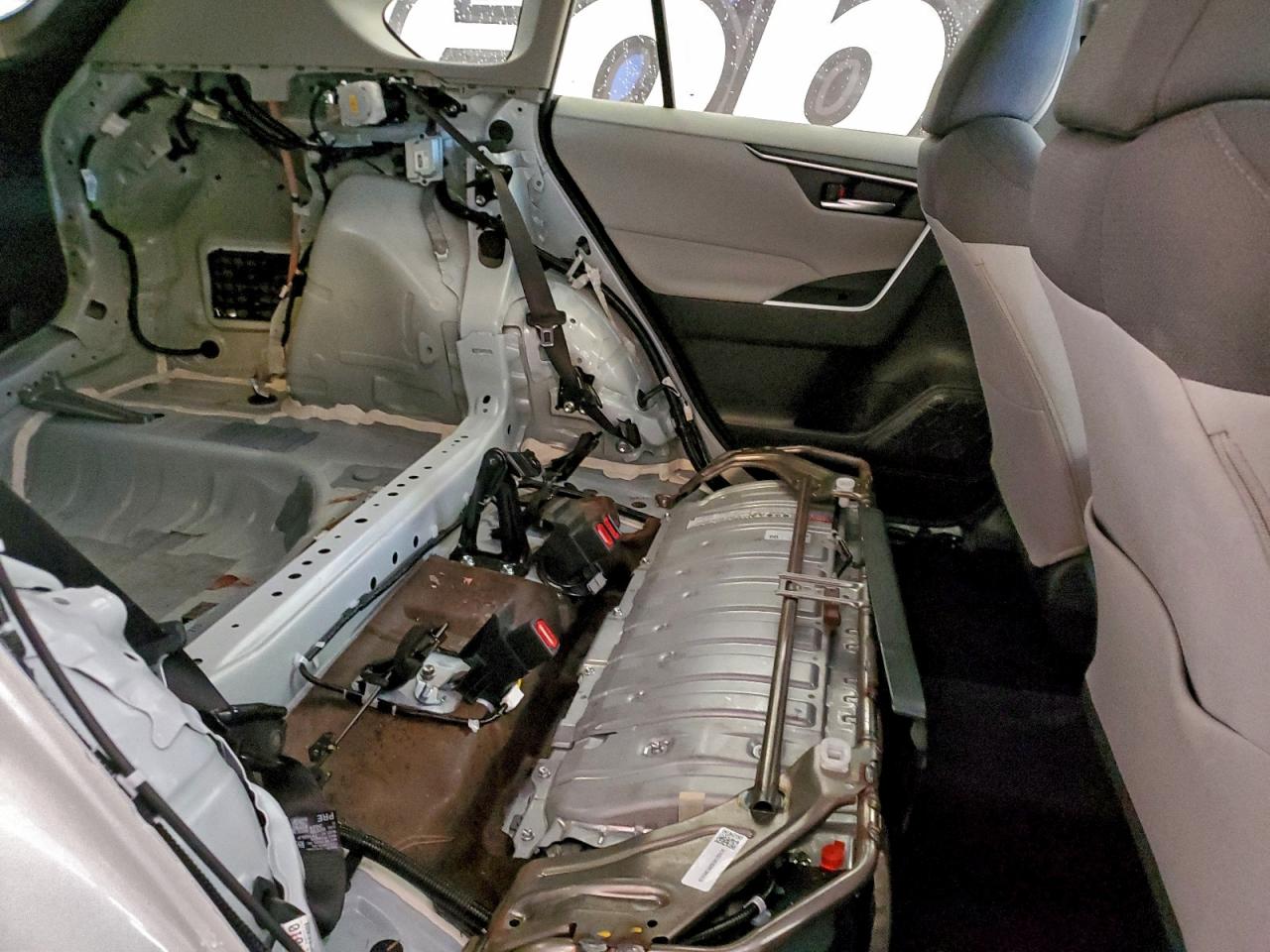 2024 TOYOTA RAV4 XLE photo 11