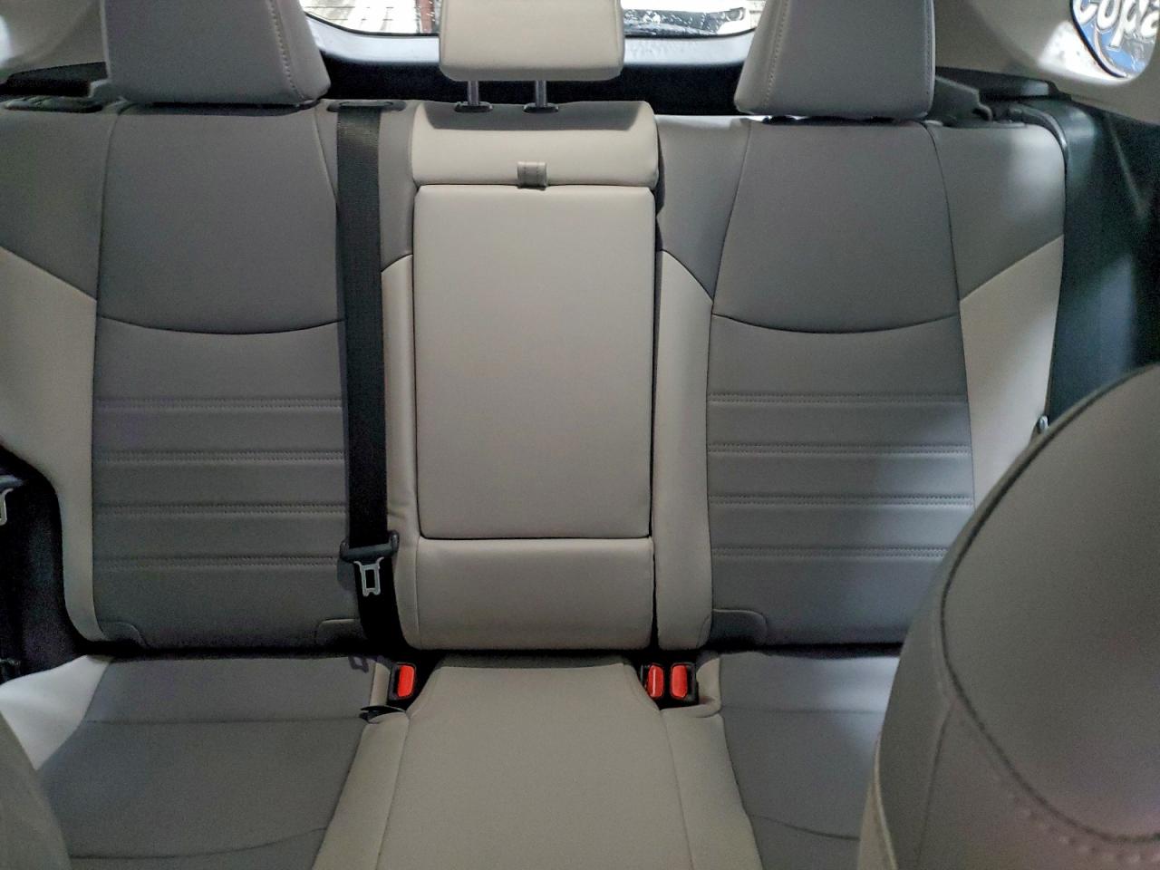 2025 TOYOTA RAV4 XLE PREMIUM photo 10