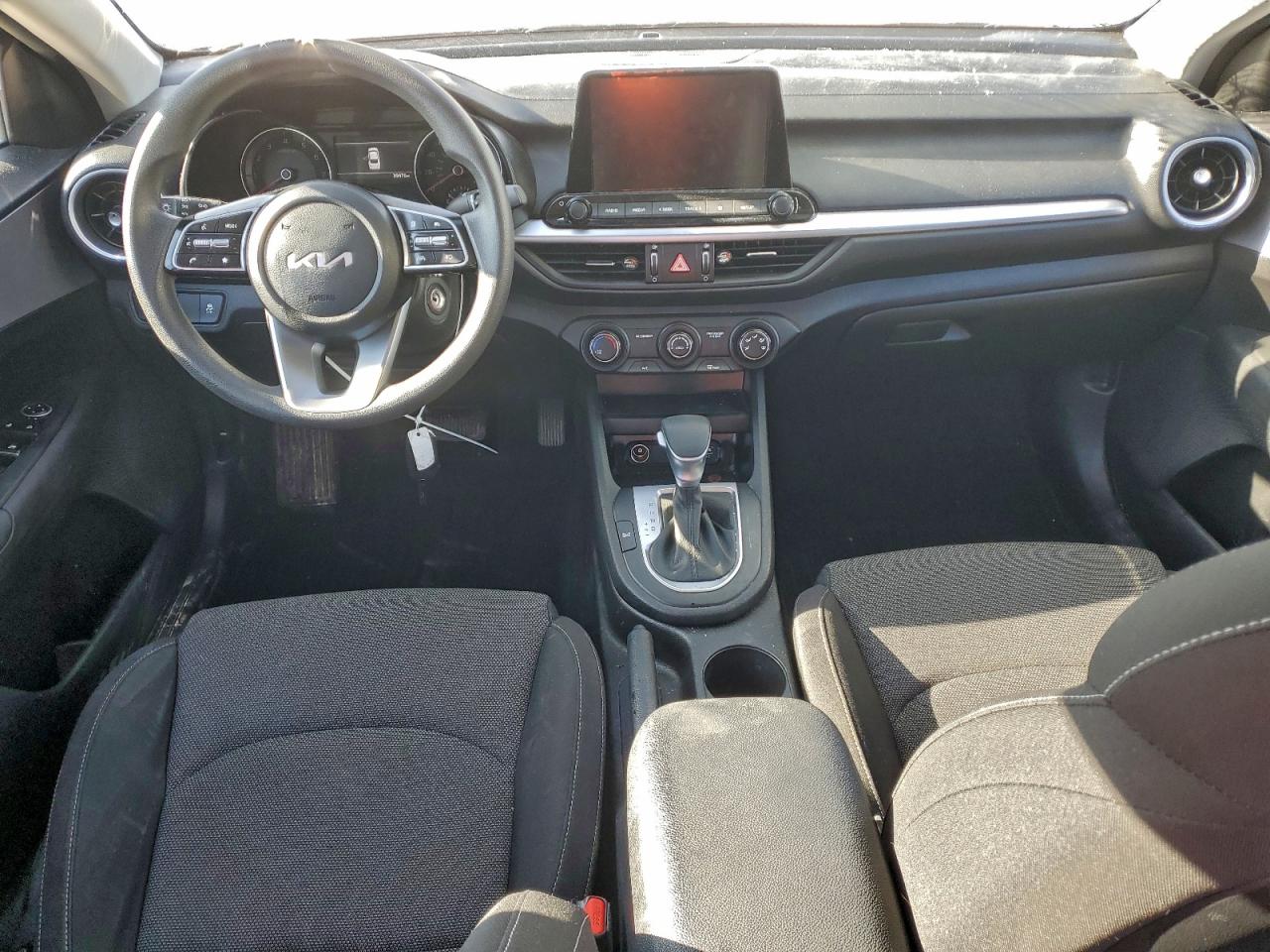 2024 KIA FORTE LXS photo 15