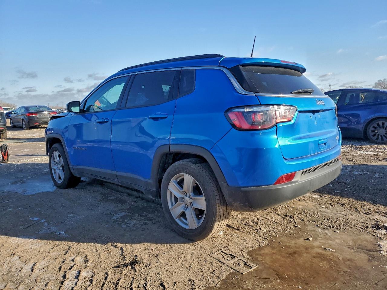 2022 JEEP COMPASS LATITUDE photo 2