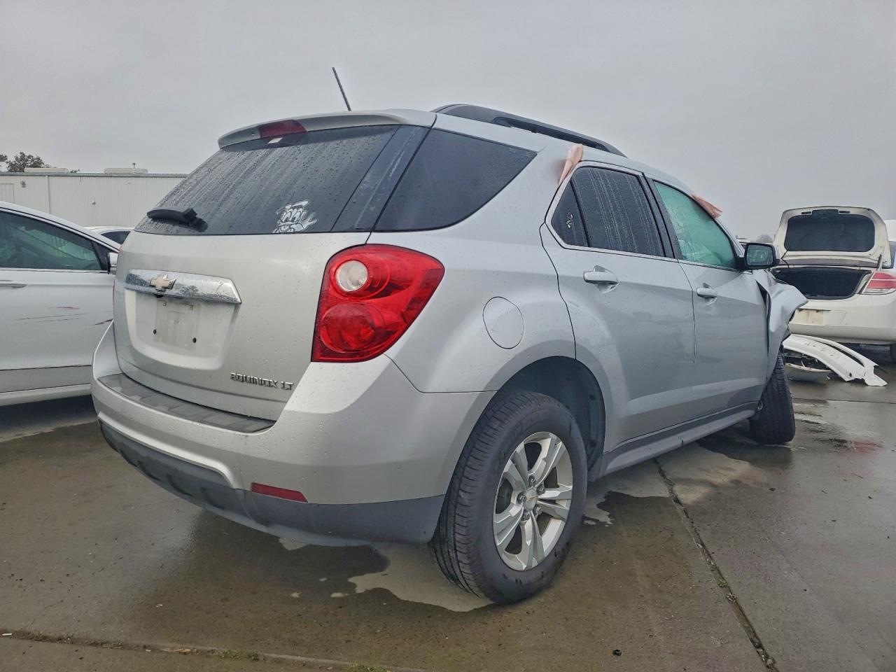 2015 CHEVROLET EQUINOX LT photo 3
