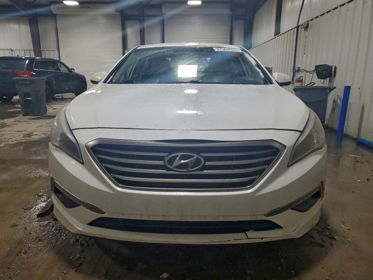 2015 HYUNDAI SONATA SE photo 5