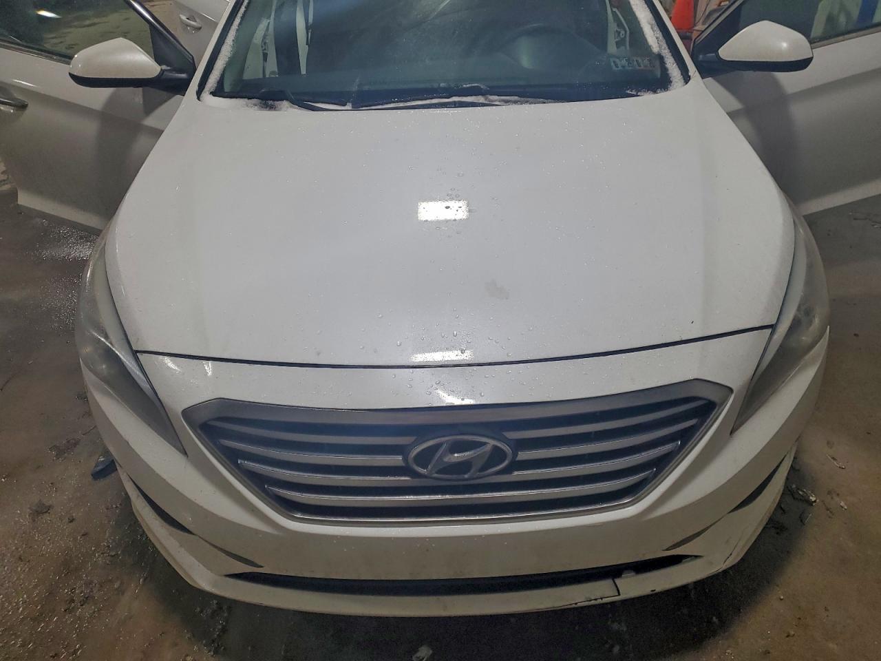 2015 HYUNDAI SONATA SE photo 11