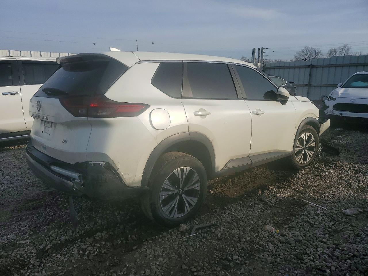 2023 NISSAN ROGUE SV photo 3