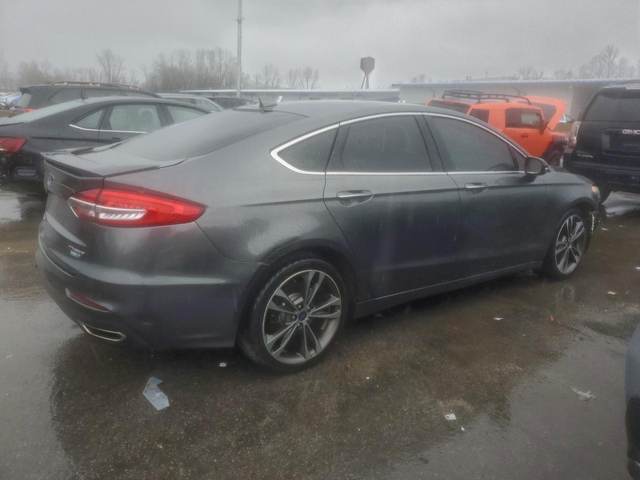 2019 FORD FUSION TITANIUM photo 3