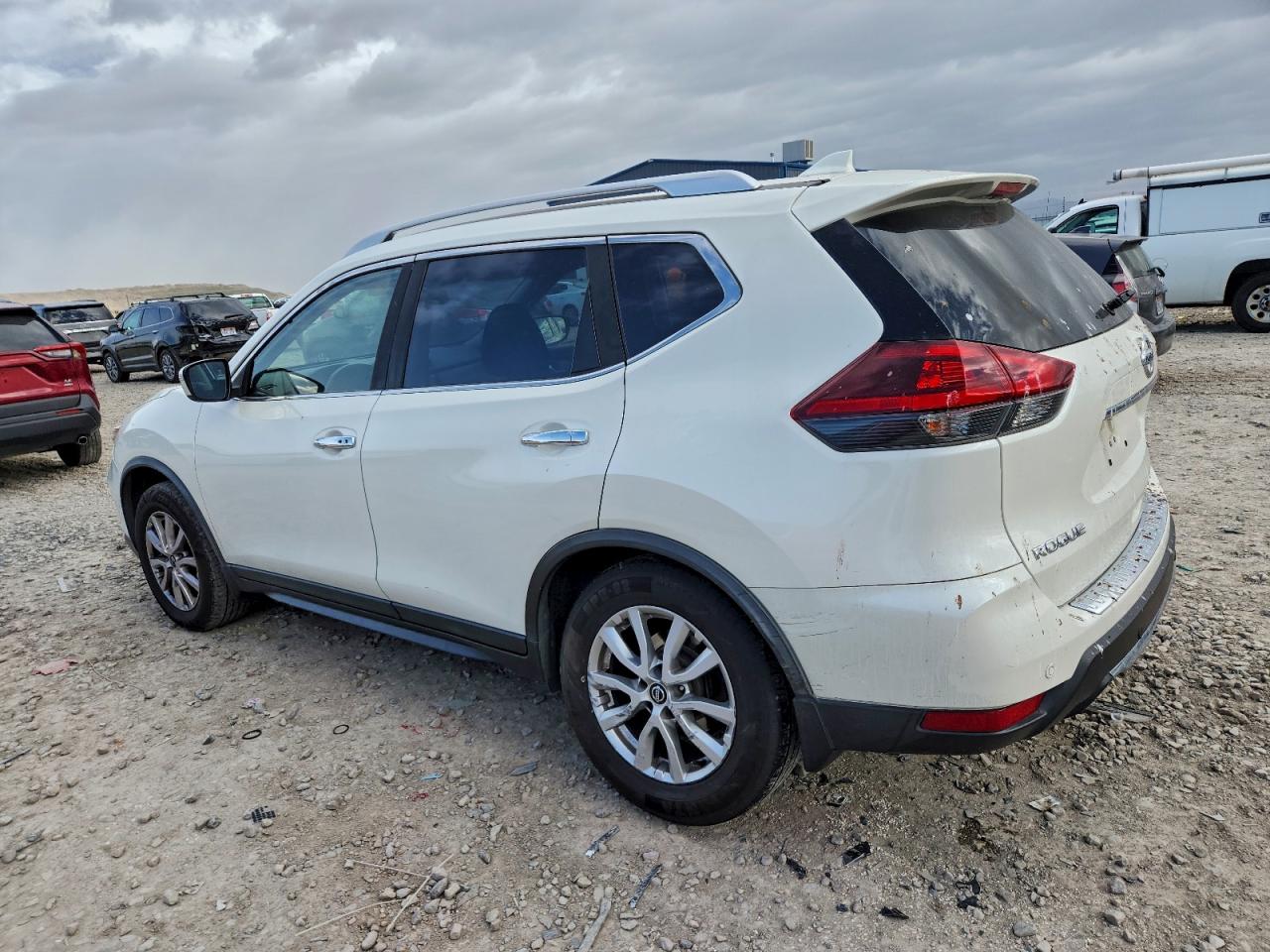 2019 NISSAN ROGUE S photo 3