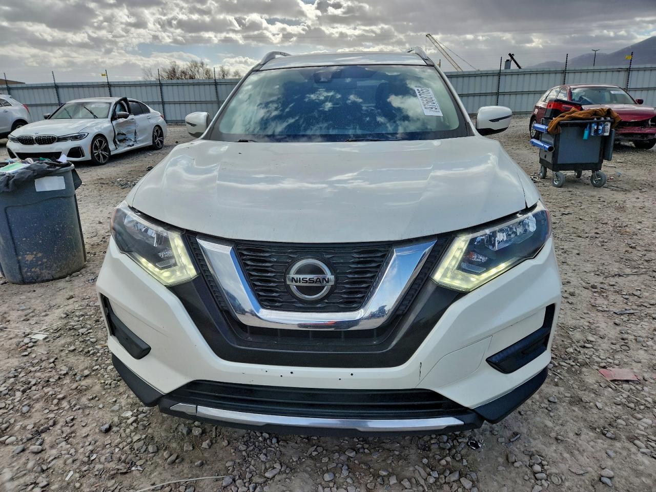 2019 NISSAN ROGUE S photo 9