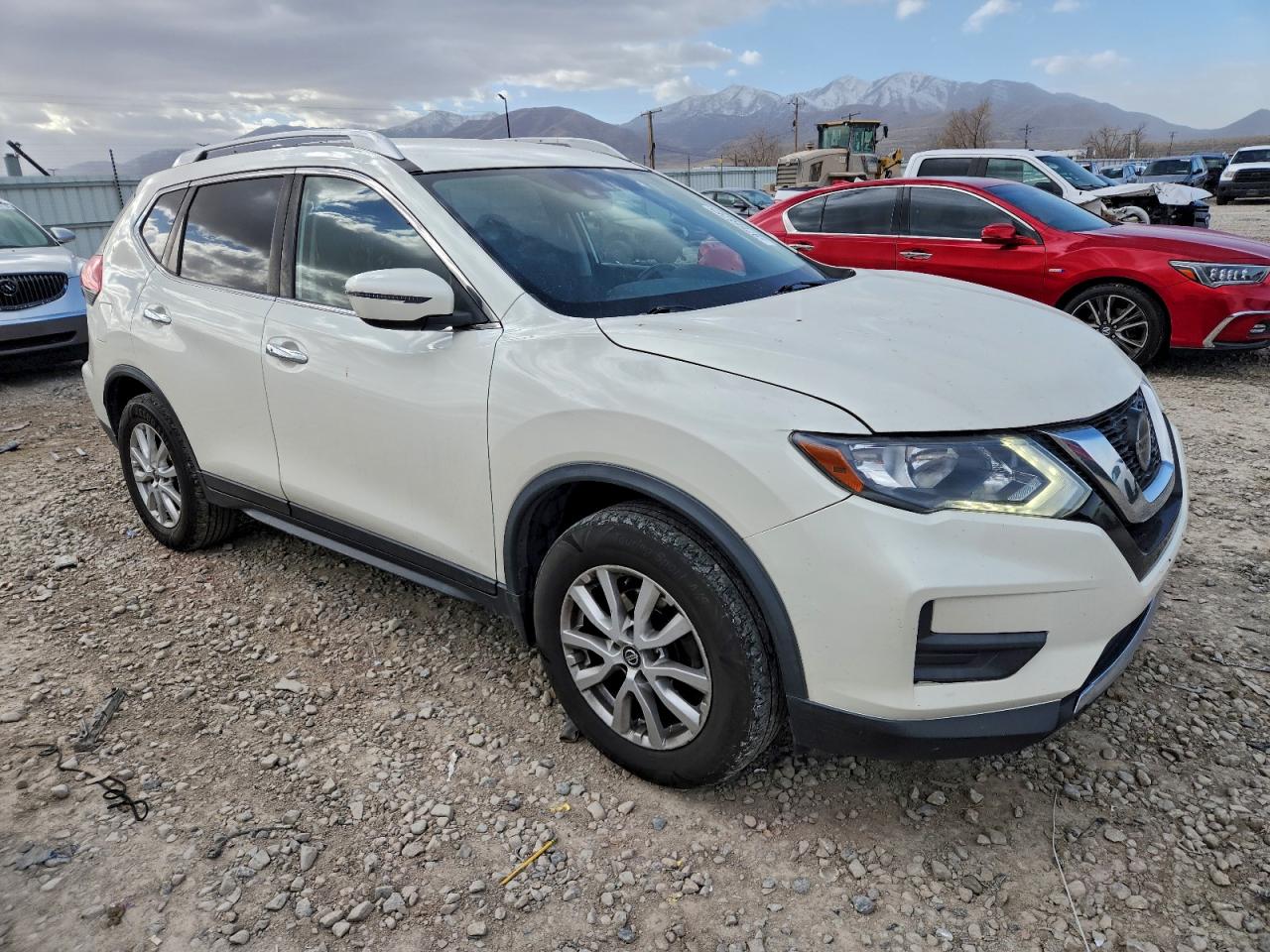 2019 NISSAN ROGUE S photo 7