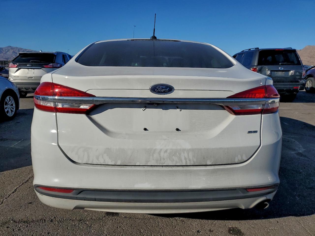 2017 FORD FUSION SE photo 6