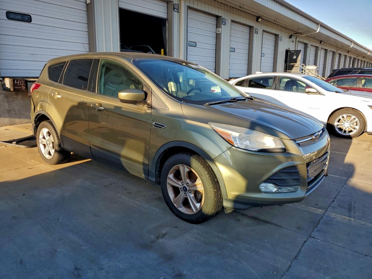 2013 FORD ESCAPE photo 4