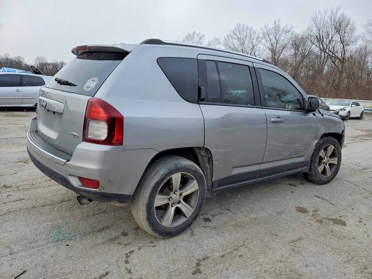 2017 JEEP COMPASS LATITUDE photo 3