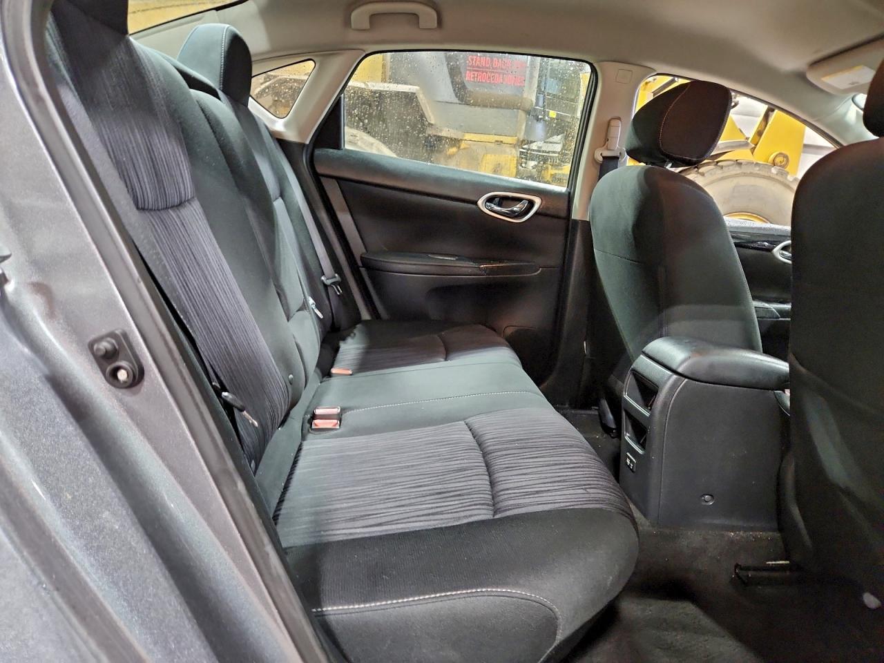 2019 NISSAN SENTRA S photo 10