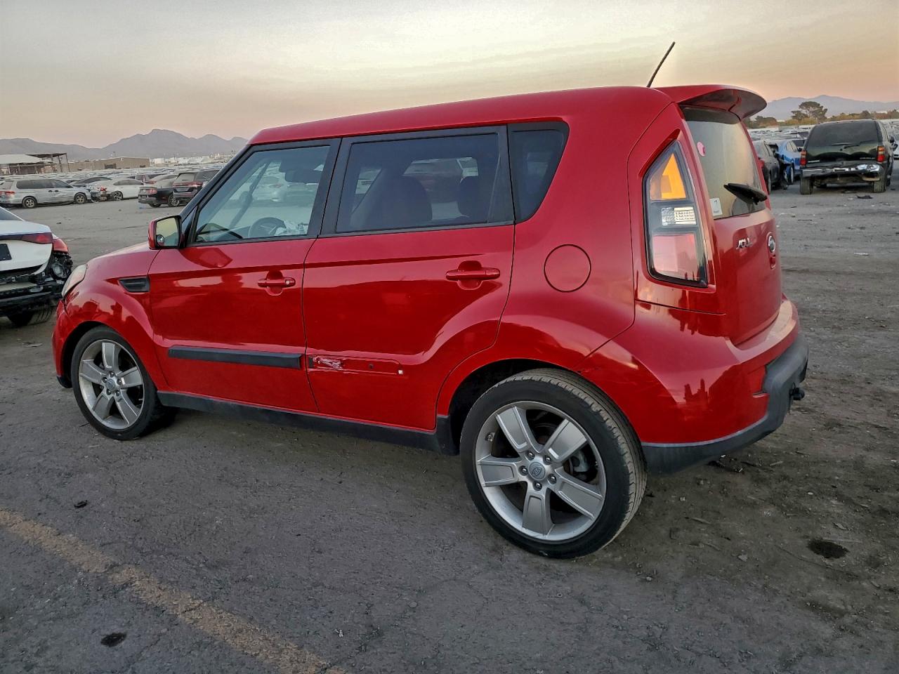 2011 KIA SOUL + photo 2