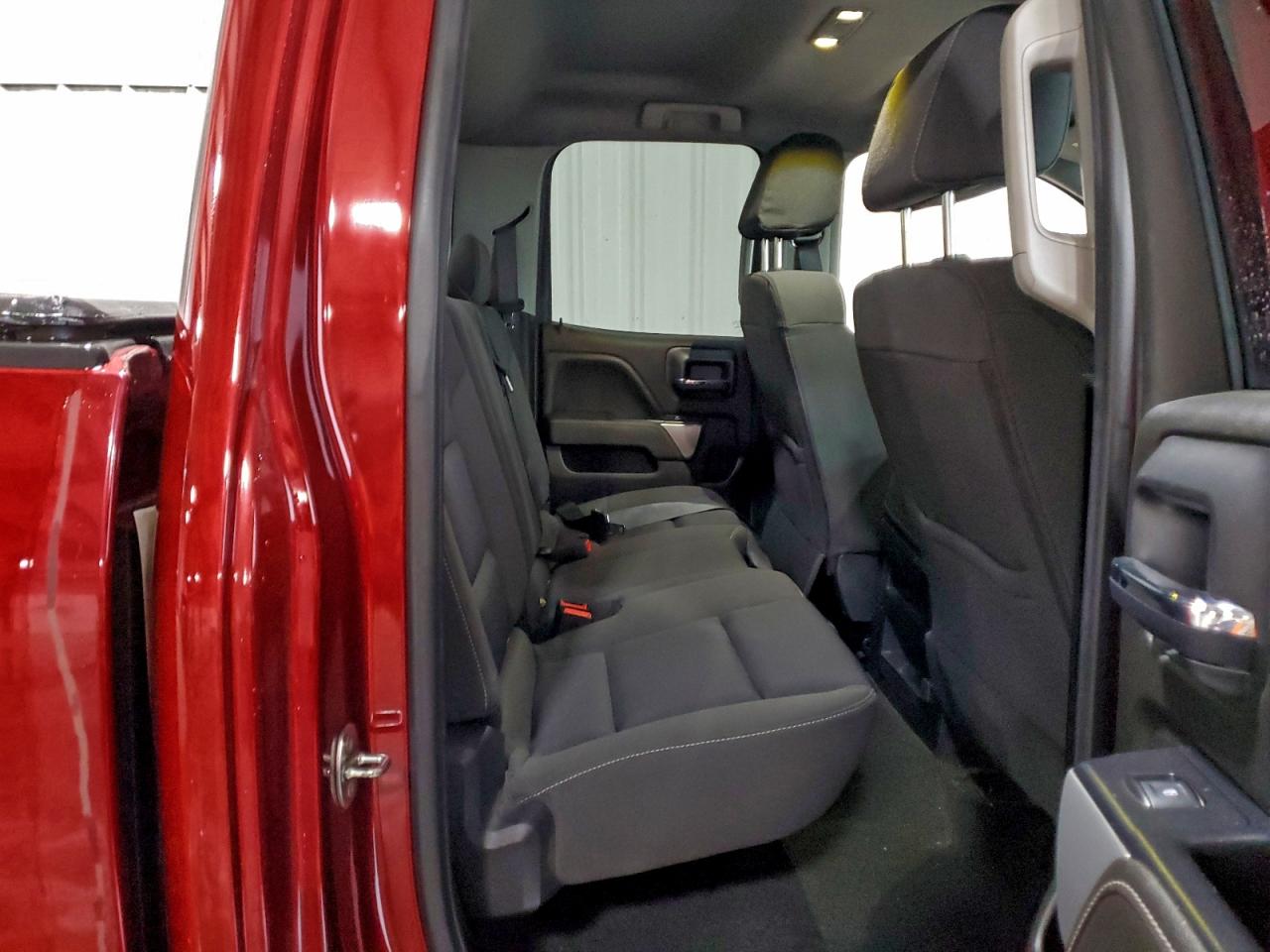 2018 CHEVROLET SILVERADO K1500 LT photo 10