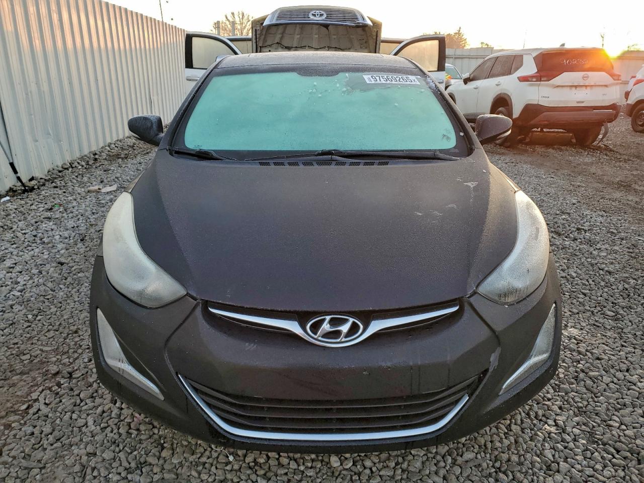 2016 HYUNDAI ELANTRA SE photo 5