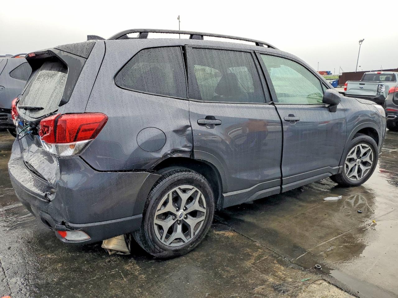 2024 SUBARU FORESTER PREMIUM photo 3